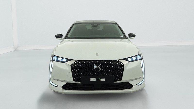 Photo 2 de l'offre de DS DS4 PureTech 130 EAT8 Rivoli à 23281€ chez Carlyss automobiles Vitré