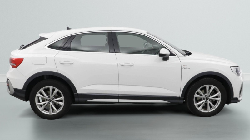 Photo 8 de l'offre de AUDI Q3 Sportback Q3 Sportback 35 TDI 150 ch S tronic 7 S line à 39598€ chez Carlyss automobiles Vitré