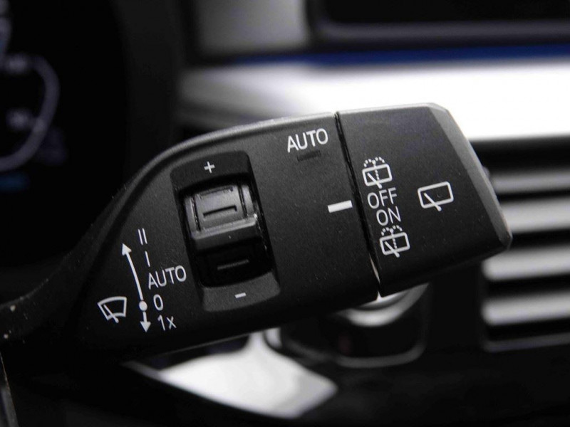 Photo 16 de l'offre de Bmw 5 530E XDRIVE TOURING PHEV LUXURY à 38698€ chez Carlyss automobiles Vitré