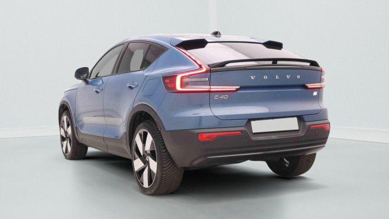 Photo 4 de l'offre de Volvo C40 79 kWh Recharge Dark à 36619€ chez Carlyss automobiles Vitré
