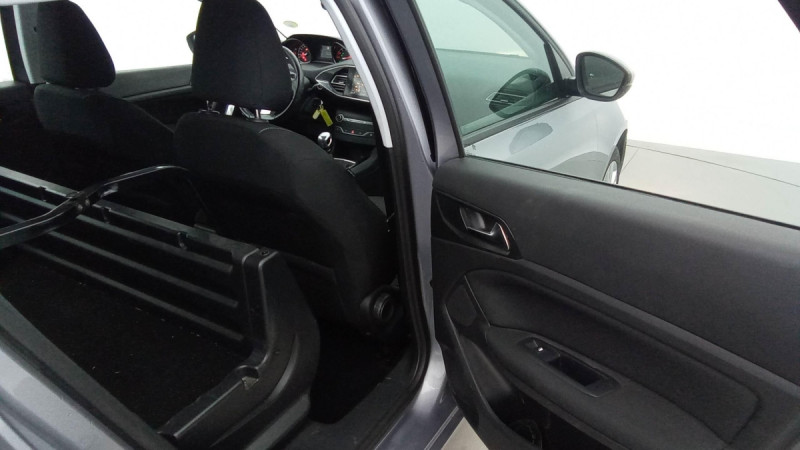 Photo 4 de l'offre de PEUGEOT 308 SW BlueHDi 130ch S&S BVM6 Active à 15657€ chez Carlyss automobiles Vitré