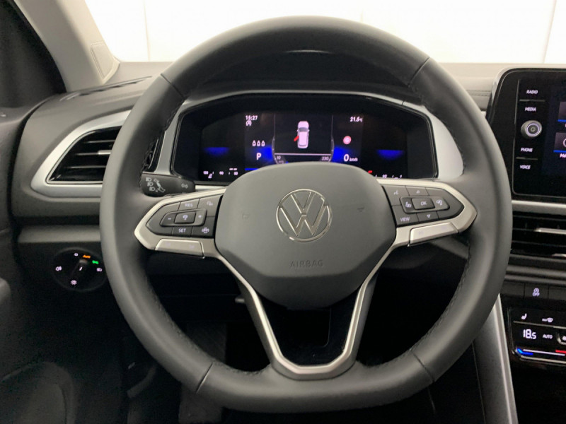 Photo 15 de l'offre de VOLKSWAGEN T-roc 2.0 TDI 150 Start/Stop DSG7 Life Plus à 32598€ chez Carlyss automobiles Vitré