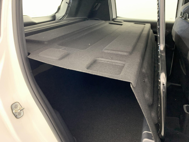 Photo 9 de l'offre de Citroën C3 SOCIETE NOUVELLE TURBO 100 BVM PRO à 15957€ chez Carlyss automobiles Vitré