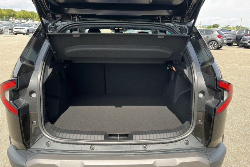 Photo 13 de l'offre de DACIA DUSTER TCe 130 4x4 Expression à 24998€ chez Carlyss automobiles Vitré