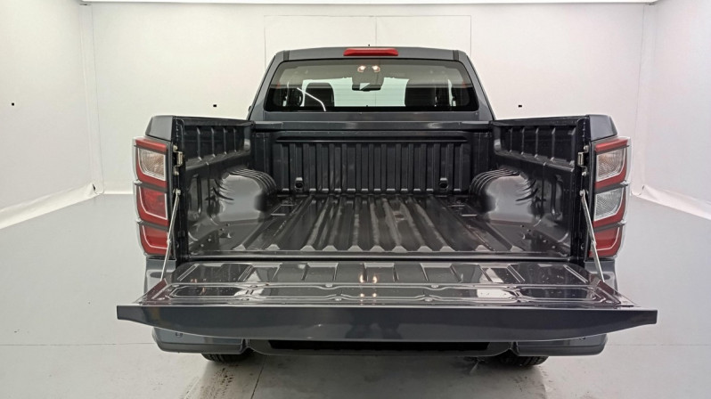 Photo 9 de l'offre de ISUZU D-MAX 1.9 4X4 SPACE CAB N60 NSPORT  AT à 45846€ chez Carlyss automobiles Vitré