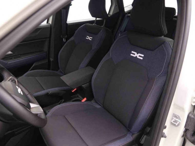Photo 6 de l'offre de DACIA DUSTER 1.2 Mild Hybrid 130 Expression à 24698€ chez Carlyss automobiles Vitré