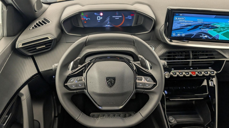 Photo 14 de l'offre de PEUGEOT 2008 Hybrid 136 e-DCS6 Allure à 23598€ chez Carlyss automobiles Vitré