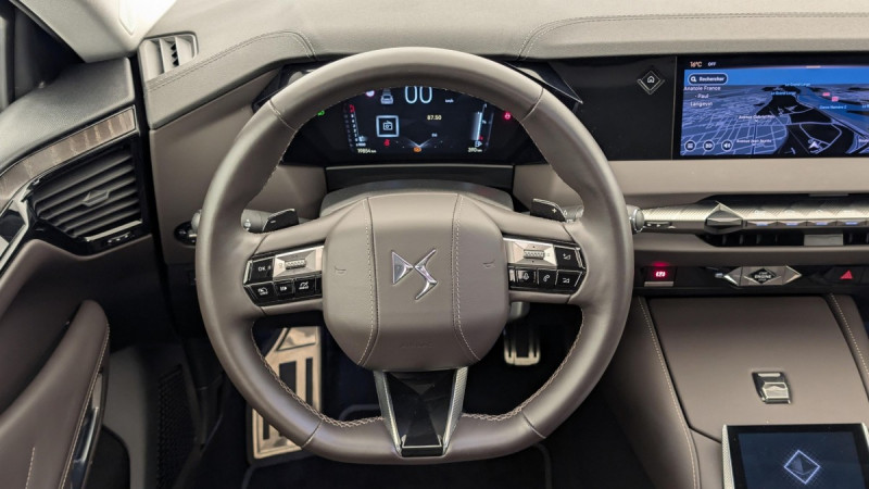 Photo 14 de l'offre de DS DS4 PureTech 130 EAT8 Opera à 24405€ chez Carlyss automobiles Vitré