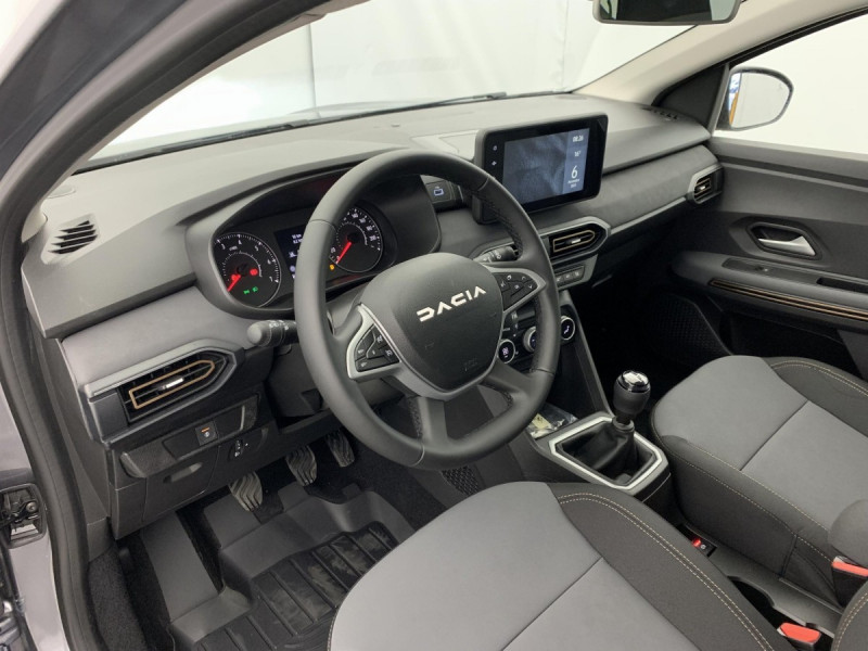 Photo 15 de l'offre de Dacia Jogger TCe 110 7 places GSR2 Extreme à 21998€ chez Carlyss automobiles Vitré