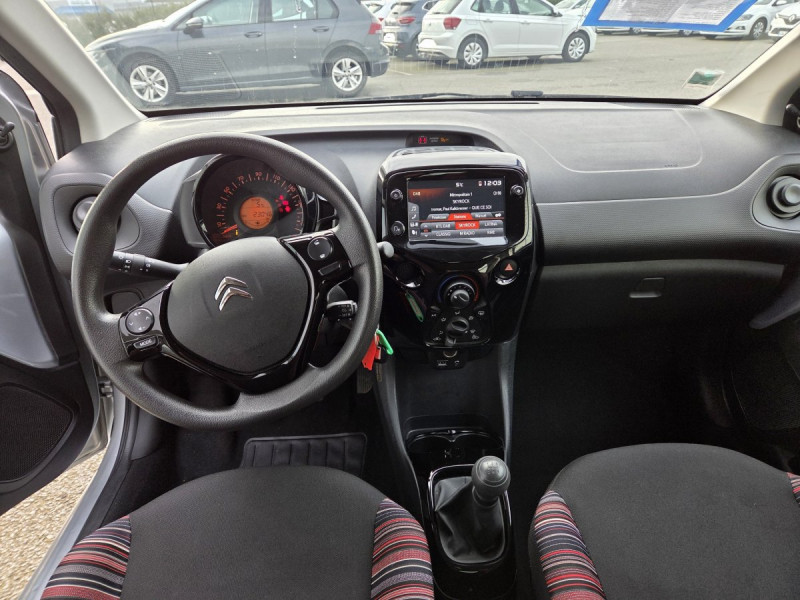 Photo 8 de l'offre de Citroën C1 (2) VTi 72 S&S BVM Feel à 9490€ chez Carlyss automobiles Vitré