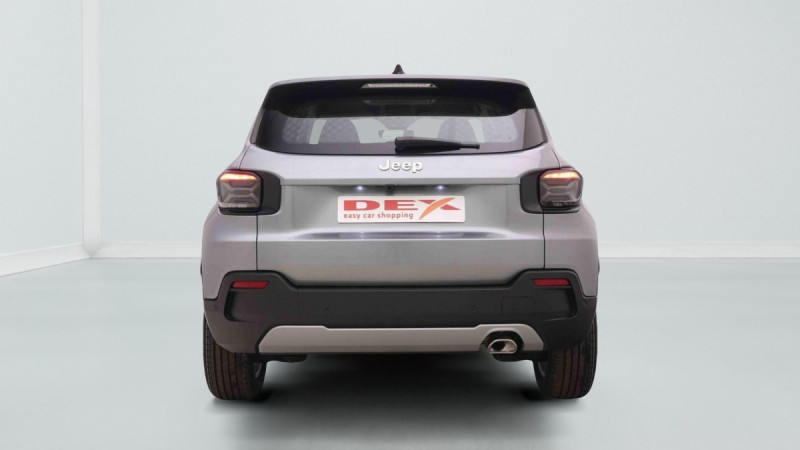 Photo 4 de l'offre de Jeep Avenger 1.2 MHEV 110 DCT6 Altitude à 27498€ chez Carlyss automobiles Vitré