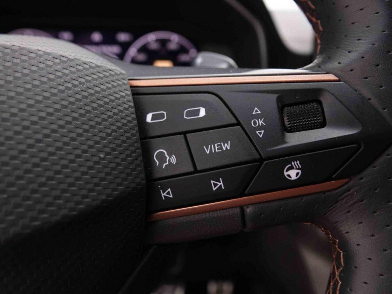 Photo 15 de l'offre de CUPRA Formentor 1.4 TSi 245 PHEV VZ DSG à 30658€ chez Carlyss automobiles Vitré