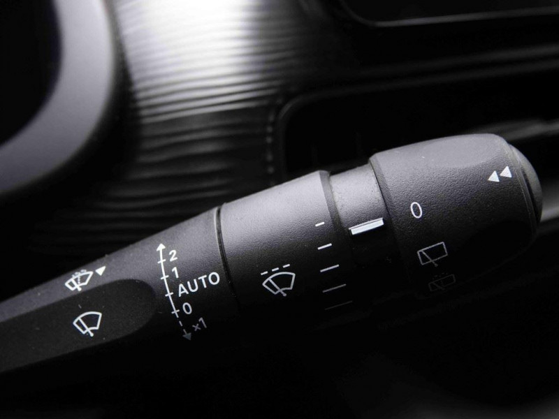 Photo 18 de l'offre de Jeep Avenger 1.2 Turbo T3 100 ch Altitude à 23698€ chez Carlyss automobiles Vitré