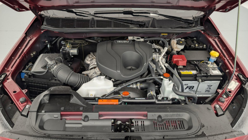 Photo 20 de l'offre de ISUZU D-MAX 1.9 4X4 SPACE CAB N60 F+  AT à 45737€ chez Carlyss automobiles Vitré