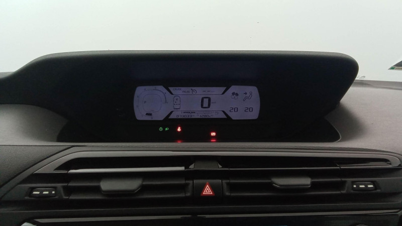 Photo 2 de l'offre de CITROEN C4 Spacetourer C4 Spacetourer BlueHDi 130 S&S EAT8 Feel à 18598€ chez Carlyss automobiles Vitré