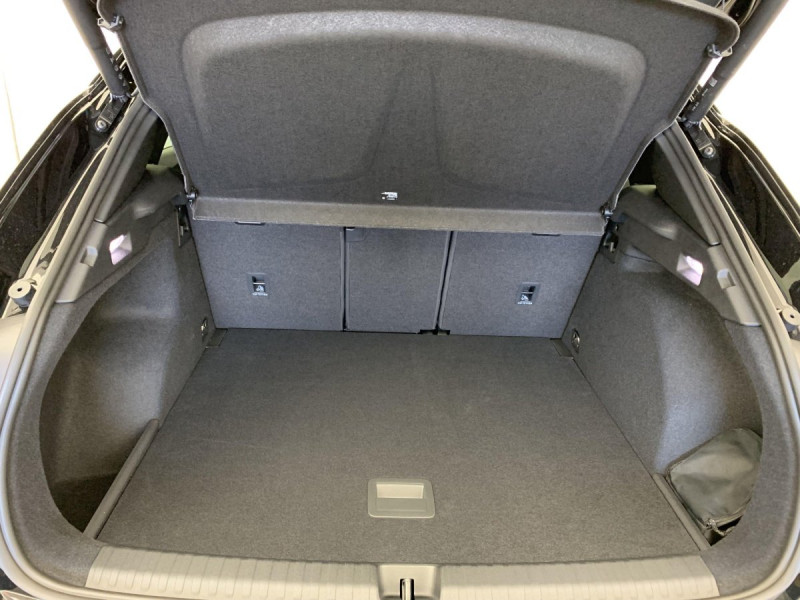 Photo 11 de l'offre de Cupra Terramar 1.5 eTSI Hybrid 150 ch DSG7 V à 35998€ chez Carlyss automobiles Vitré