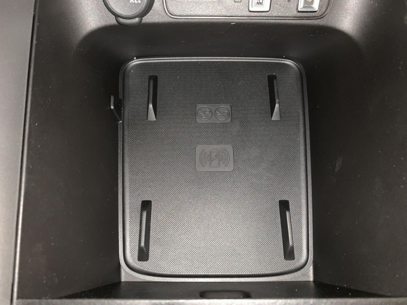 Photo 20 de l'offre de Jeep Avenger 1.2 Turbo T3 100 ch Summit à 23998€ chez Carlyss automobiles Vitré