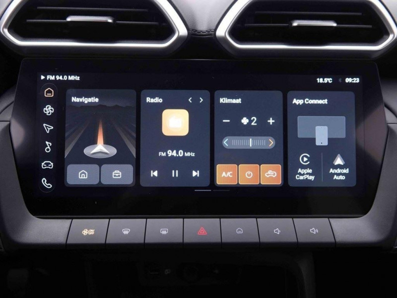 Photo 8 de l'offre de MG Motor ZS 1.5i 115 Comfort à 23534€ chez Carlyss automobiles Vitré