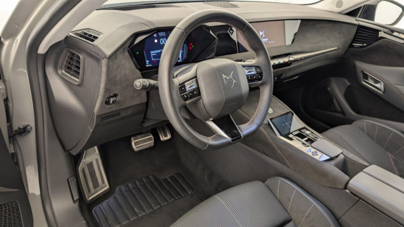 Photo 15 de l'offre de DS DS4 PureTech 130 EAT8 Performance Line+ à 22811€ chez Carlyss automobiles Vitré