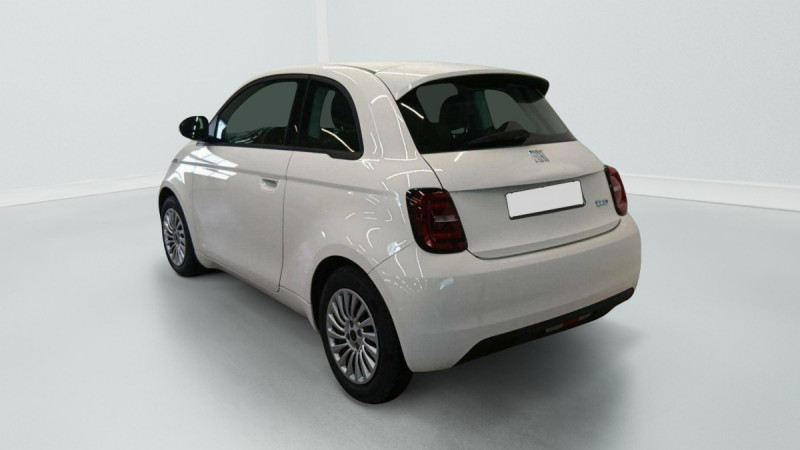 Photo 4 de l'offre de Fiat 500e Berline MY22 Serie 1 STEP 2 500 e 95 ch Action Plus à 12598€ chez Carlyss automobiles Vitré