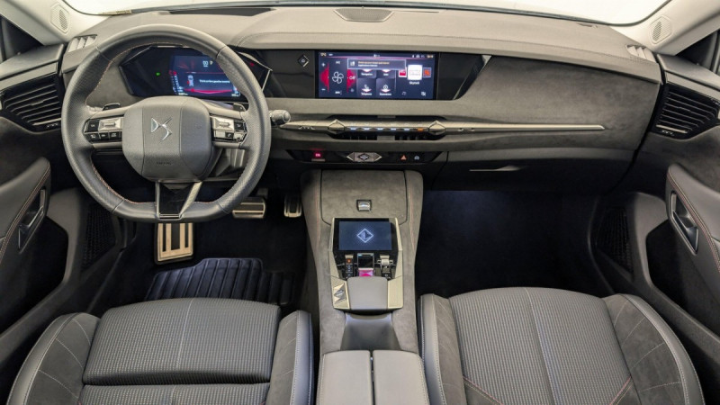 Photo 13 de l'offre de DS DS4 PureTech 130 EAT8 Performance Line+ à 22811€ chez Carlyss automobiles Vitré