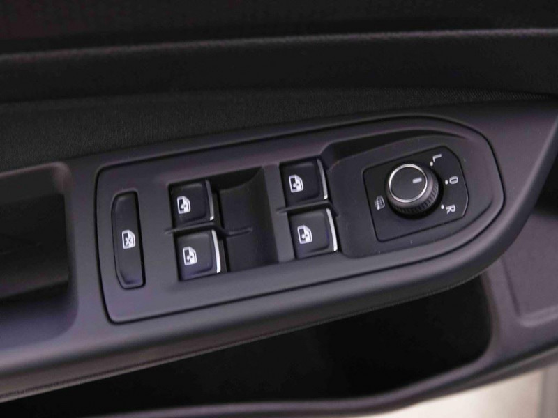 Photo 22 de l'offre de Volkswagen Golf GTi 2.0 TSi 300 DSG Clubsport à 39371€ chez Carlyss automobiles Vitré