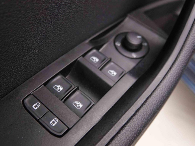 Photo 24 de l'offre de SKODA Superb 1.4 TSi 218 PHEV Combi Edition à 32177€ chez Carlyss automobiles Vitré