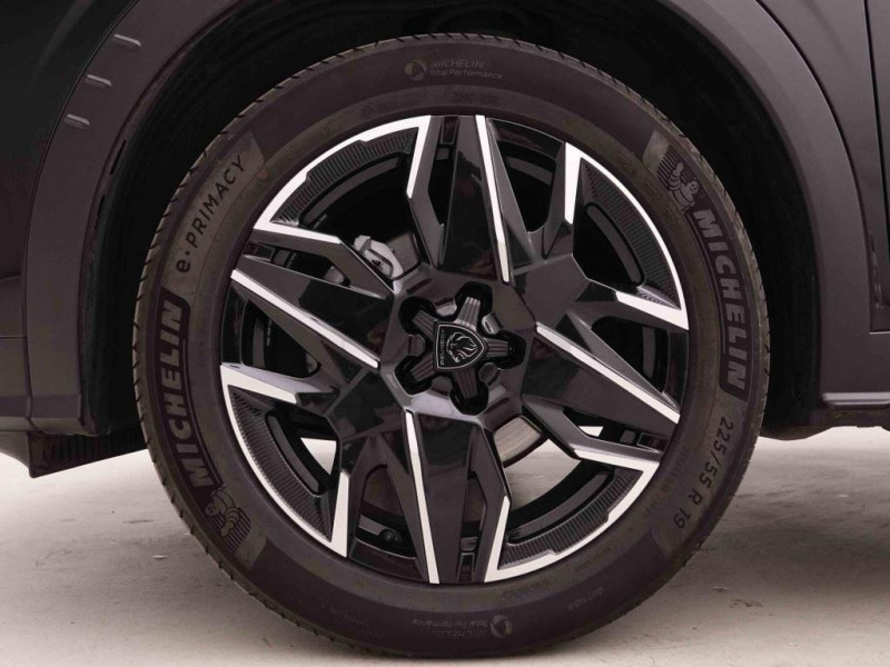 Photo 20 de l'offre de PEUGEOT 3008 1.2 HYBRID 136 E-DSC6 New Model GT à 40965€ chez Carlyss automobiles Vitré