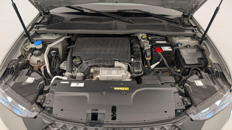 Photo 22 de l'offre de DS DS4 PureTech 130 EAT8 Performance Line+ à 22264€ chez Carlyss automobiles Vitré