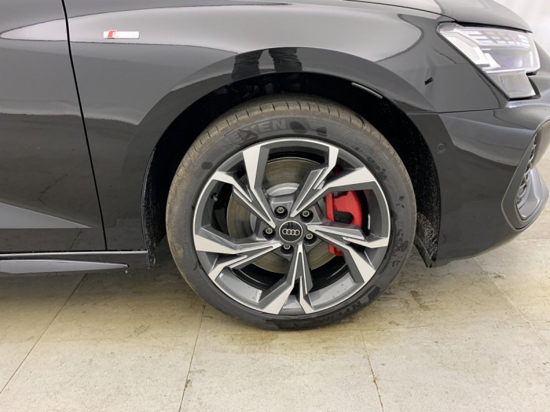 Photo 10 de l'offre de AUDI A3 SPORTBACK NOUVELLE 45 TFSI E HYBRIDE RECHARGEABLE 272 S TRONIC 6 S LINE à 43998€ chez Carlyss automobiles Vitré