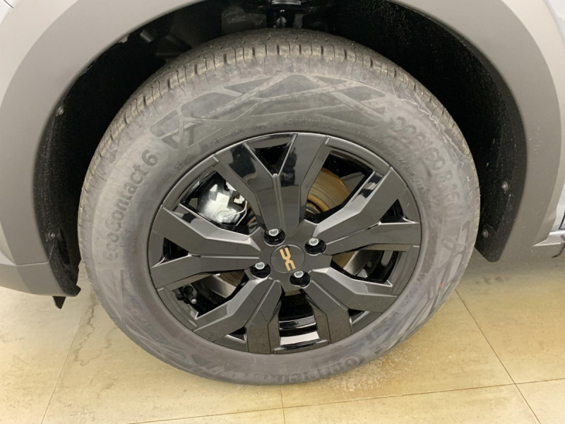 Photo 19 de l'offre de Dacia Jogger Hybrid 140 7 places GSR2 Extreme + à 25998€ chez Carlyss automobiles Vitré