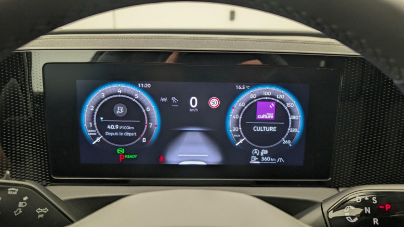 Photo 23 de l'offre de VOLKSWAGEN TIGUAN NOUVEAU 1.5 eTSI 150CV DSG7 LIFE PLUS à 37598€ chez Carlyss automobiles Vitré