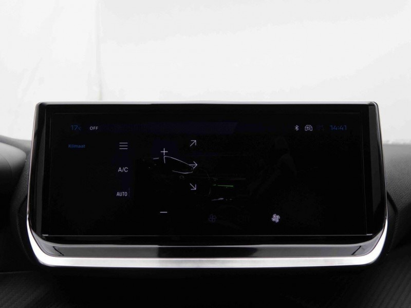 Photo 7 de l'offre de PEUGEOT 208 208 1.2 PURETECH 100CH ALLURE à 19298€ chez Carlyss automobiles Vitré