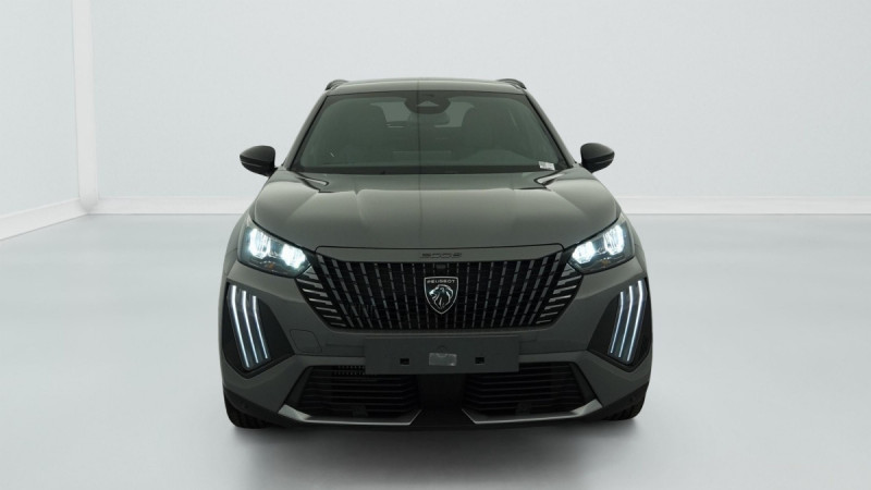 Photo 2 de l'offre de PEUGEOT 2008 Hybrid 145 e-DCS6 Allure à 26418€ chez Carlyss automobiles Vitré