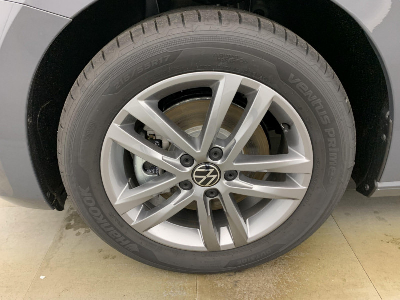 Photo 20 de l'offre de VOLKSWAGEN Touran 1.5 TSI EVO 150 DSG7 7pl VW Edition à 35998€ chez Carlyss automobiles Vitré