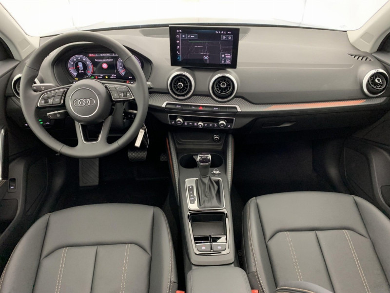 Photo 9 de l'offre de AUDI Q2 35 TFSI 150 S tronic 7 Design à 37098€ chez Carlyss automobiles Vitré