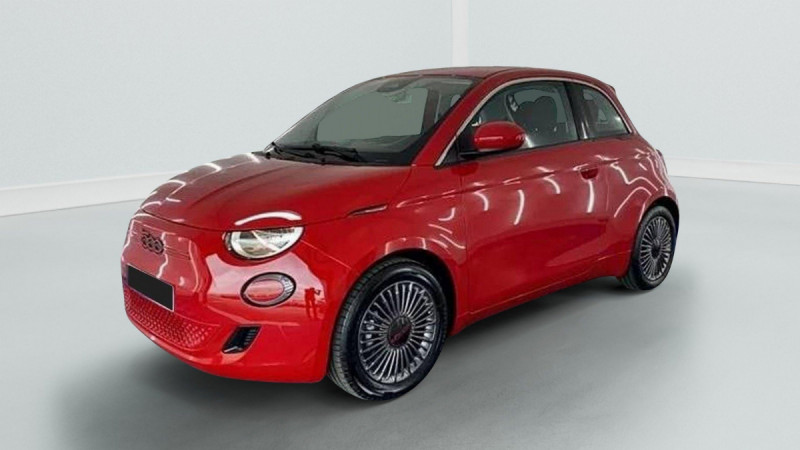 Photo 1 de l'offre de Fiat 500e Berline MY22 Serie 1 STEP 2 500 e 95 ch (RED) à 12798€ chez Carlyss automobiles Vitré