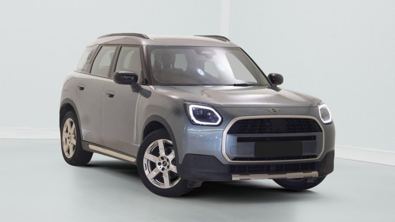 Photo 4 de l'offre de MINI Countryman U25 Countryman 163 ch DKG7 D Favoured à 37798€ chez Carlyss automobiles Vitré