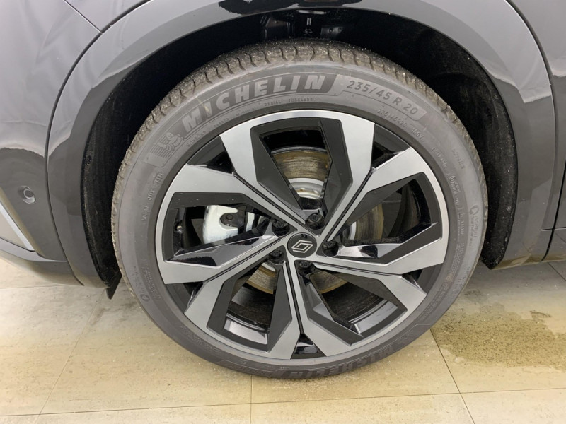 Photo 33 de l'offre de RENAULT ESPACE VI E-TECH FULL HYBRID 200 GSR2 ESPRIT ALPINE à 38043€ chez Carlyss automobiles Vitré