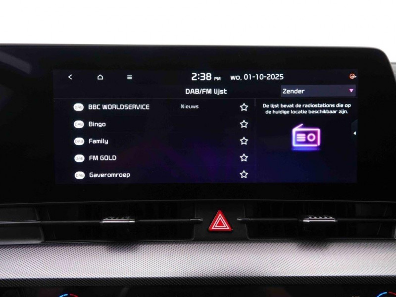 Photo 28 de l'offre de KIA SPORTAGE 1.6T-GDi HEV 215 GT-Line à 38906€ chez Carlyss automobiles Vitré