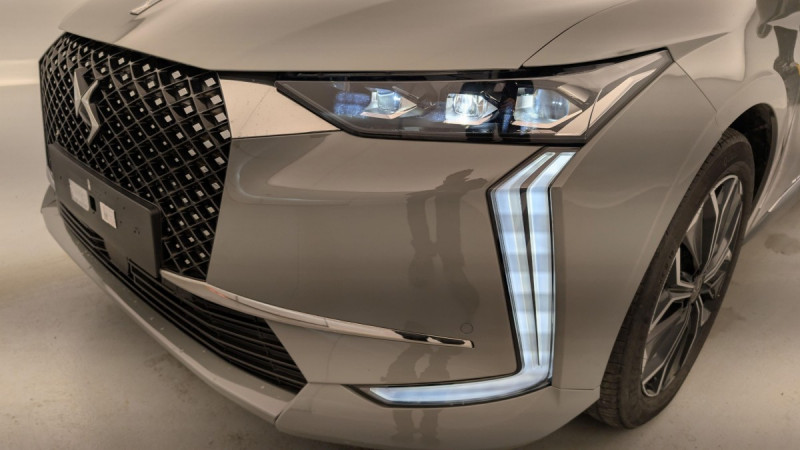 Photo 21 de l'offre de DS DS4 PureTech 130 EAT8 Rivoli à 24972€ chez Carlyss automobiles Vitré