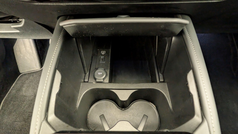 Photo 21 de l'offre de DS DS4 PureTech 130 EAT8 Rivoli à 22652€ chez Carlyss automobiles Vitré