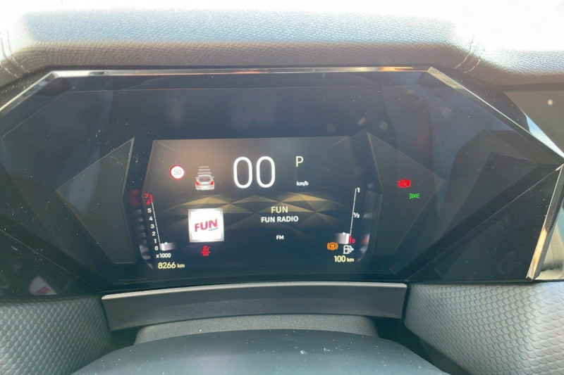 Photo 9 de l'offre de DS DS4 PureTech 130 EAT8 Rivoli à 23829€ chez Carlyss automobiles Vitré