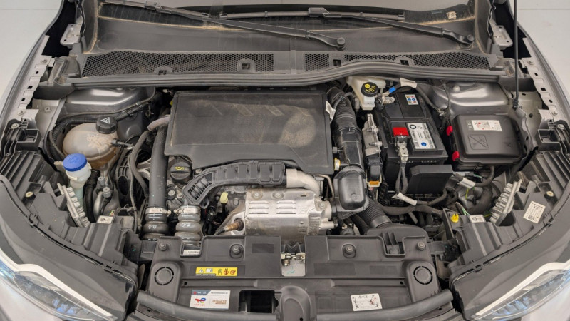 Photo 20 de l'offre de DS DS3 PureTech 130 EAT8 Esprit de Voyage à 20766€ chez Carlyss automobiles Vitré