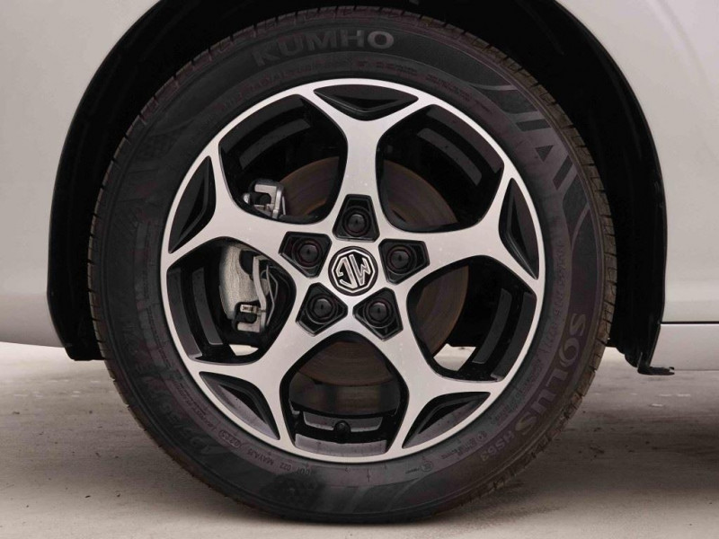 Photo 13 de l'offre de MG Motor MG3 1.5 HYBRID+ 194 Luxury à 23498€ chez Carlyss automobiles Vitré