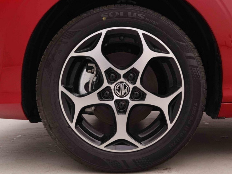 Photo 16 de l'offre de MG Motor MG3 1.5i 115 Comfort à 18934€ chez Carlyss automobiles Vitré