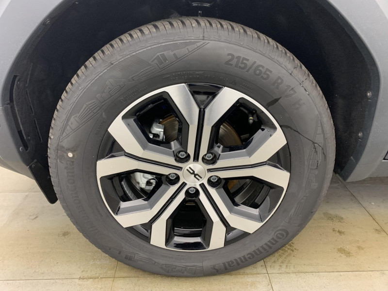 Photo 20 de l'offre de Dacia BIGSTER Mild Hybrid 130 4x4 Expression à 28598€ chez Carlyss automobiles Vitré