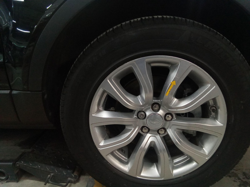 Photo 7 de l'offre de LAND-ROVER Range Rover Evoque Range Rover Evoque Mark VI TD4 150 BVA Pure à 28598€ chez Carlyss automobiles Vitré