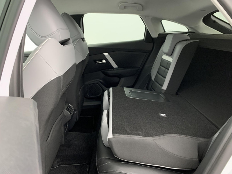 Photo 12 de l'offre de CITROEN C4 Hybride 145 e-DCS6 Max à 24498€ chez Carlyss automobiles Vitré