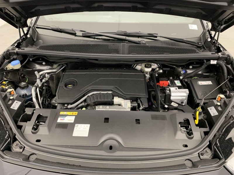 Photo 23 de l'offre de PEUGEOT 5008 Hybrid 145 e-DCS6 Allure à 31998€ chez Carlyss automobiles Vitré